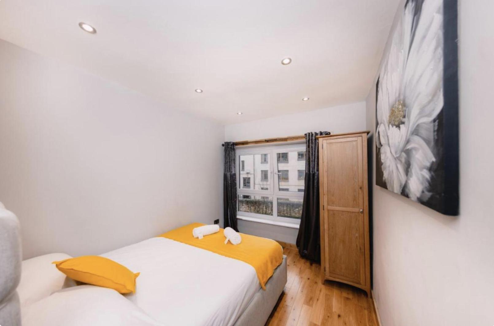 Superb Luxury Apartment By Canal - Central Edinburgh Exterior photo