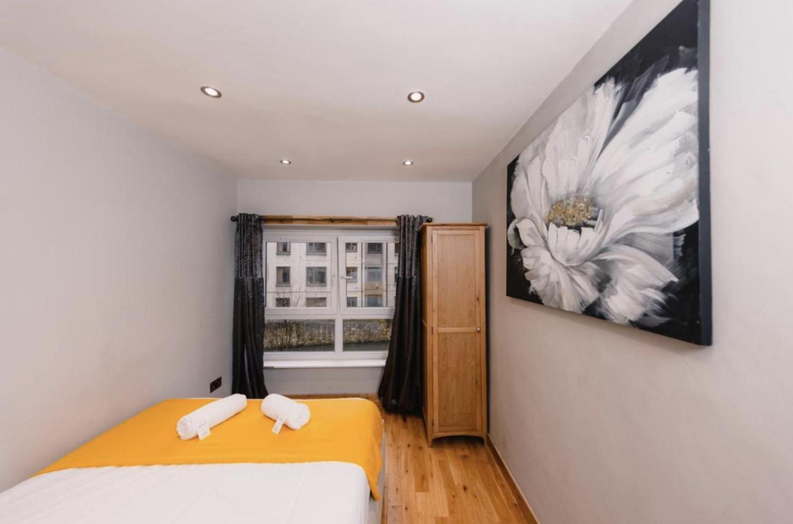Superb Luxury Apartment By Canal - Central Edinburgh Exterior photo